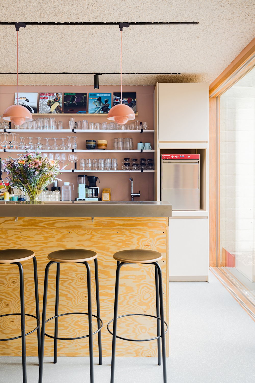 BIMU – bar/keuken – roze beige – WE M194 comfy nude – colora magazine