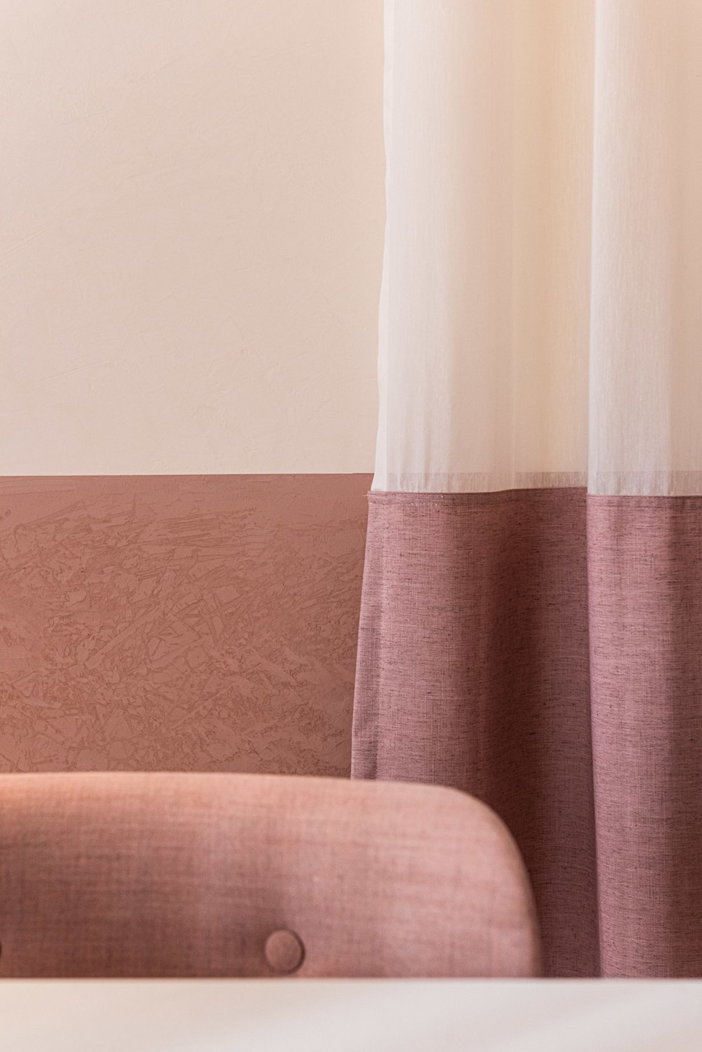 muur - roze-wit - deco design - inspiratie (6)