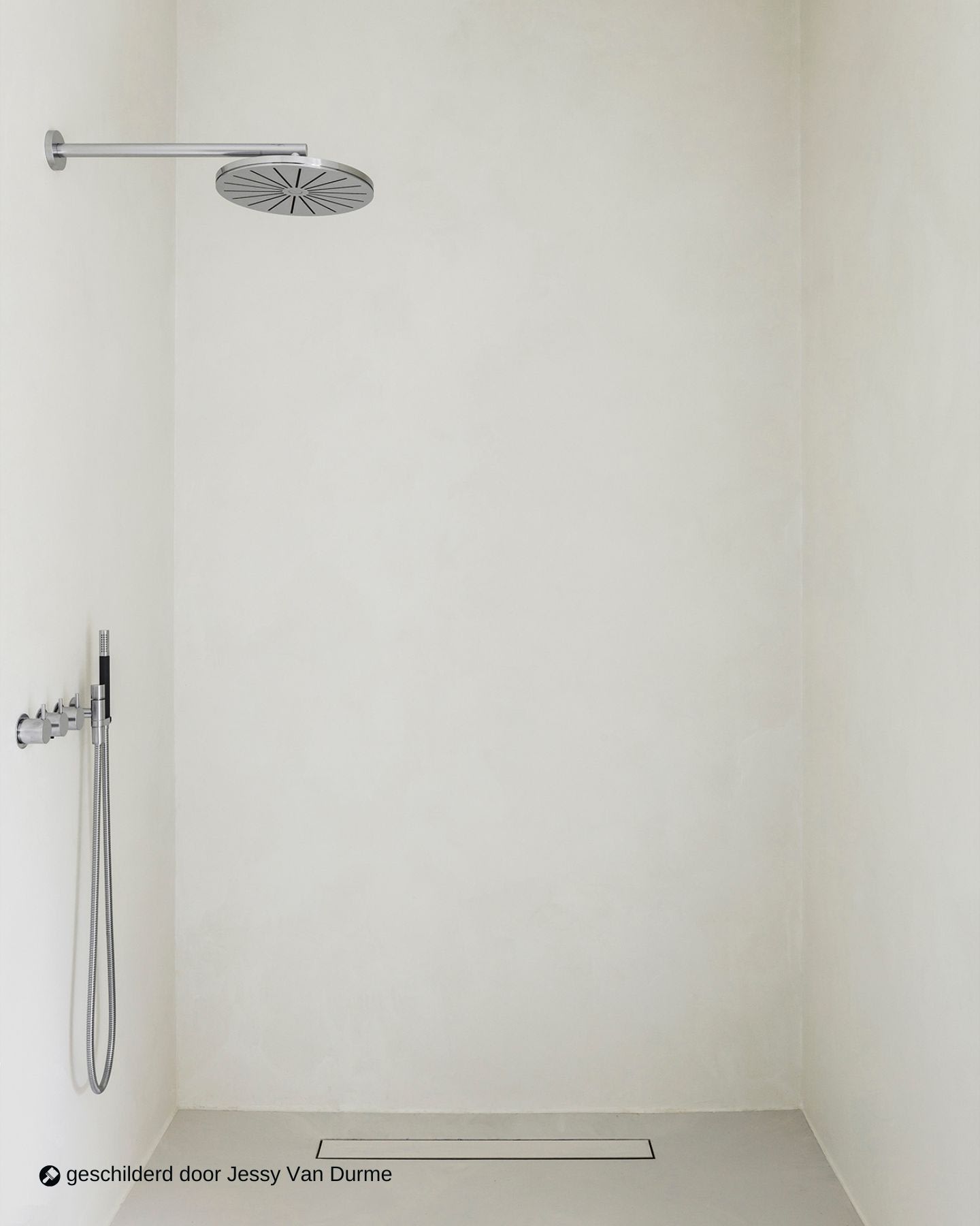 Image d'inspiration Colora – Aqua Sensa – Douche à l'italienne, blanche, sans joints, en minéral doux – AS 01 – peinte par Jessy Van Durme