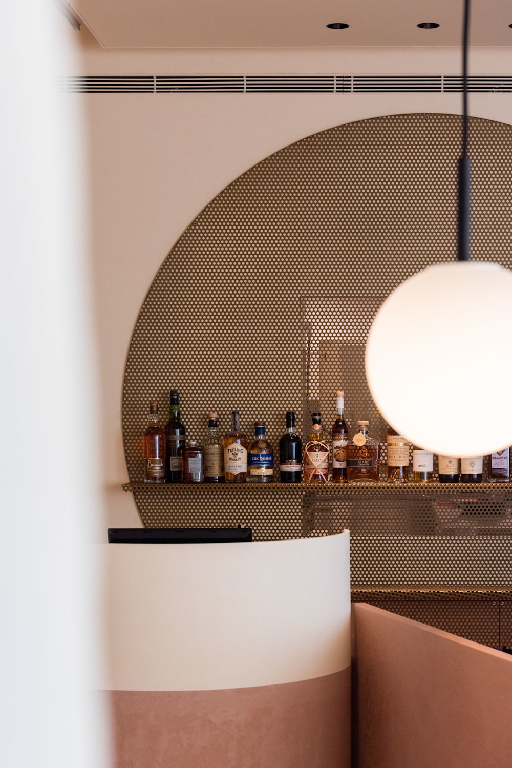 muur - roze-wit - deco design - inspiratie (5)