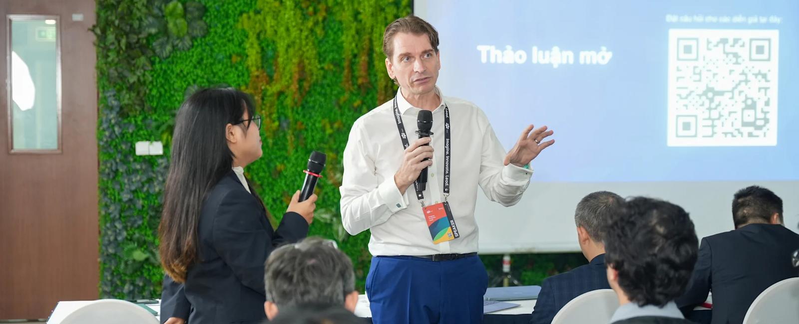 Trước cơ hội lớn, Việt Nam nguy cơ 'mất' hàng chục tỷ USD đầu tư