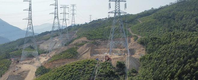 Đường dây 500kV mạch 3: Cam kết di dời các hộ dân để đóng điện vào cuối tháng 6