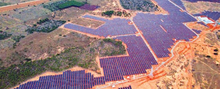 Mở lối thoát cho các dự án điện tái tạo bị "đình trệ"