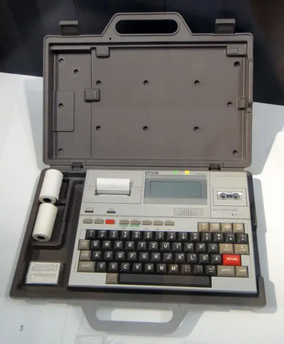 Who invented computers- Epson HX-20 in case - MfK Bern-585x708