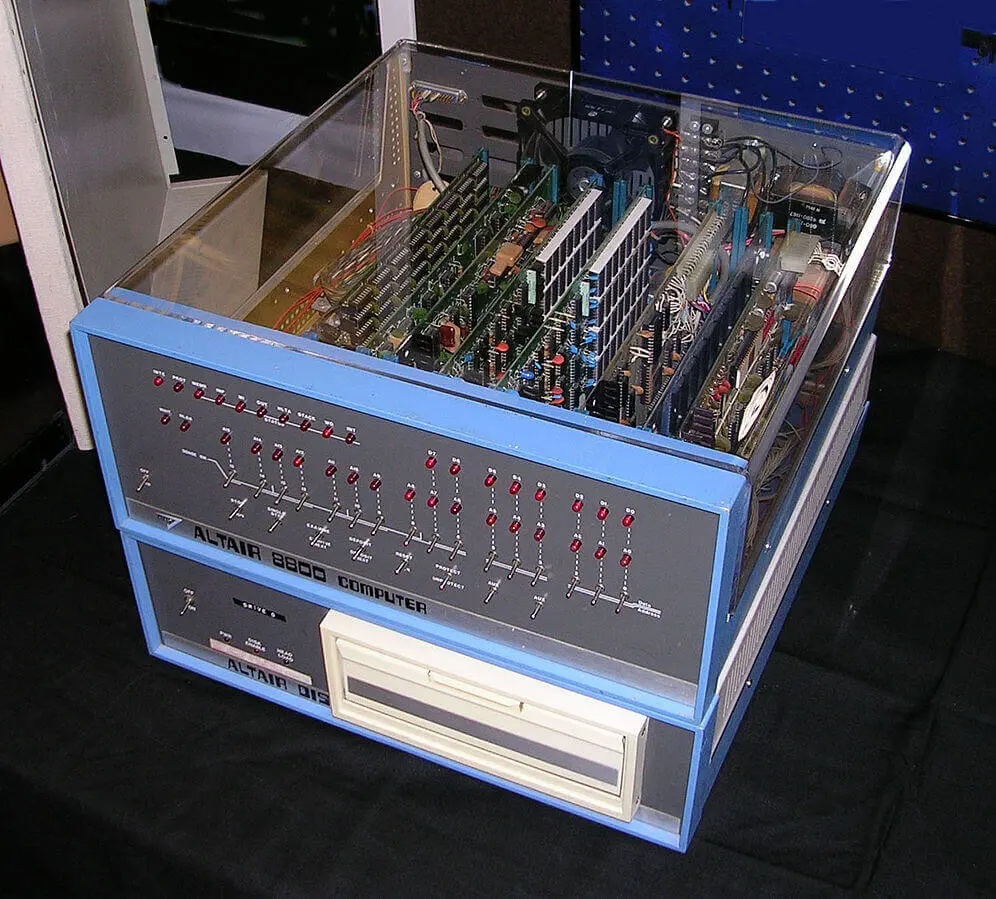 Who invented computers- Altair 8800 Computer