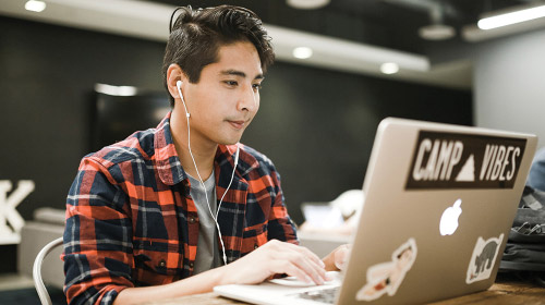 Point & Click: How To Market And Sell Your Course Without The Usual Tech Headaches