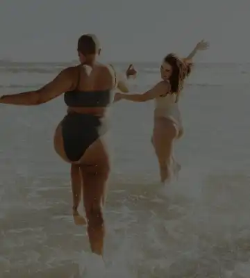 mujeres corriendo
