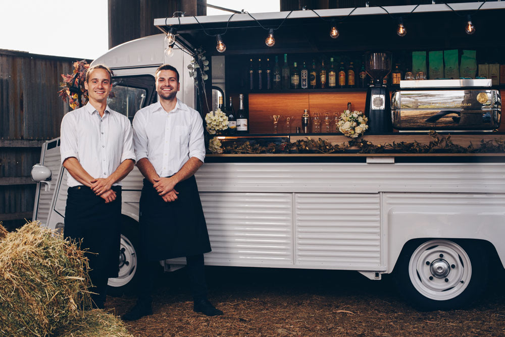 big shot mobile wedding bar barn citroen h van chris mike 3
