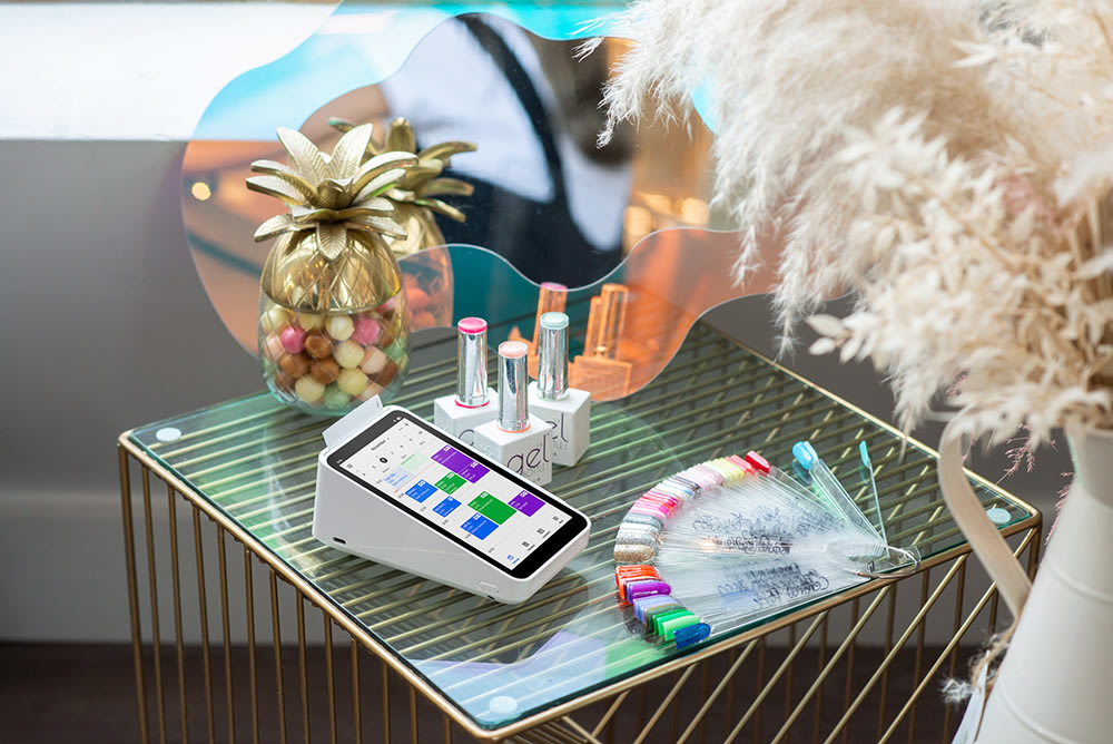 INTSellerShoots NailMe 1292 EI