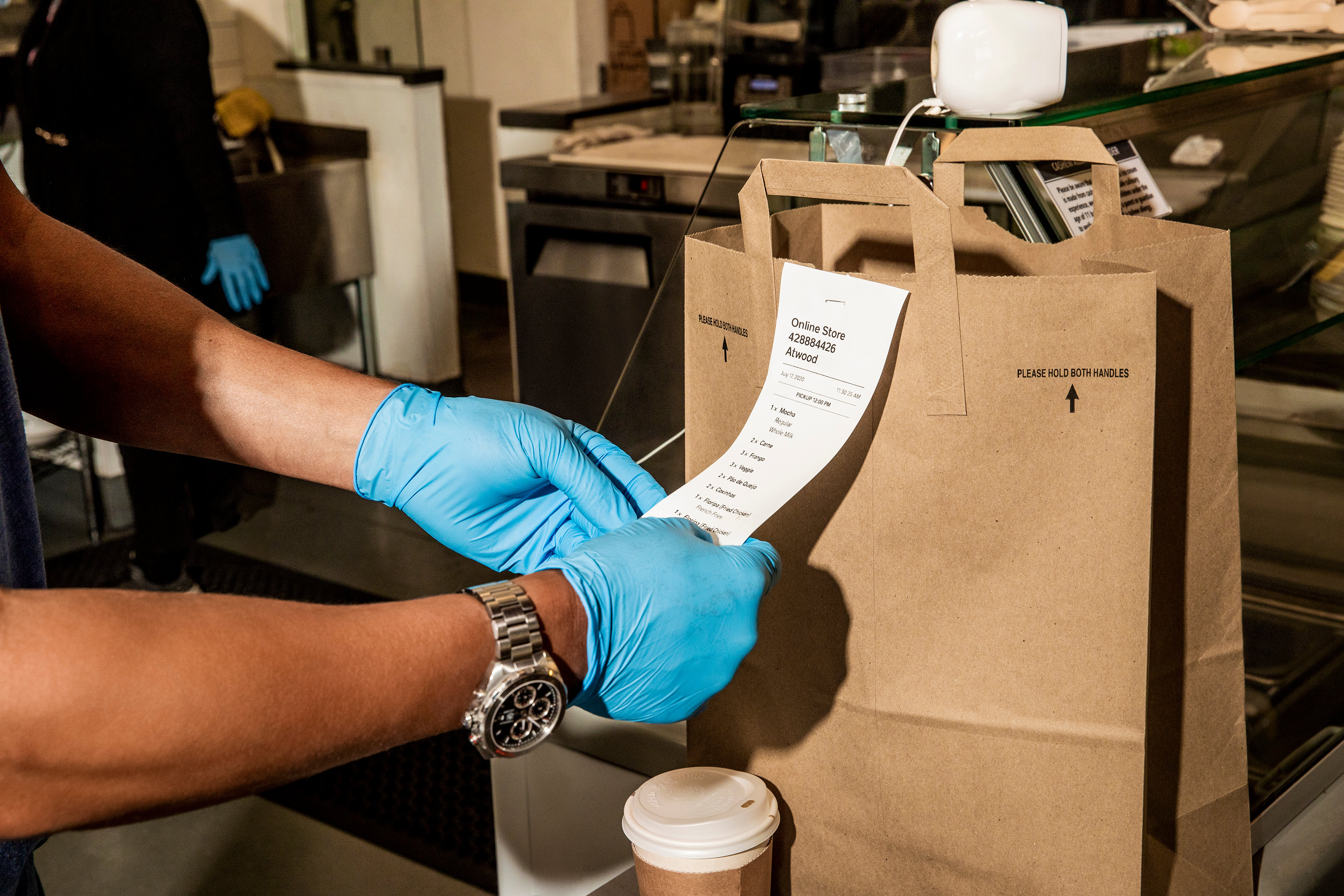 packaging food to go