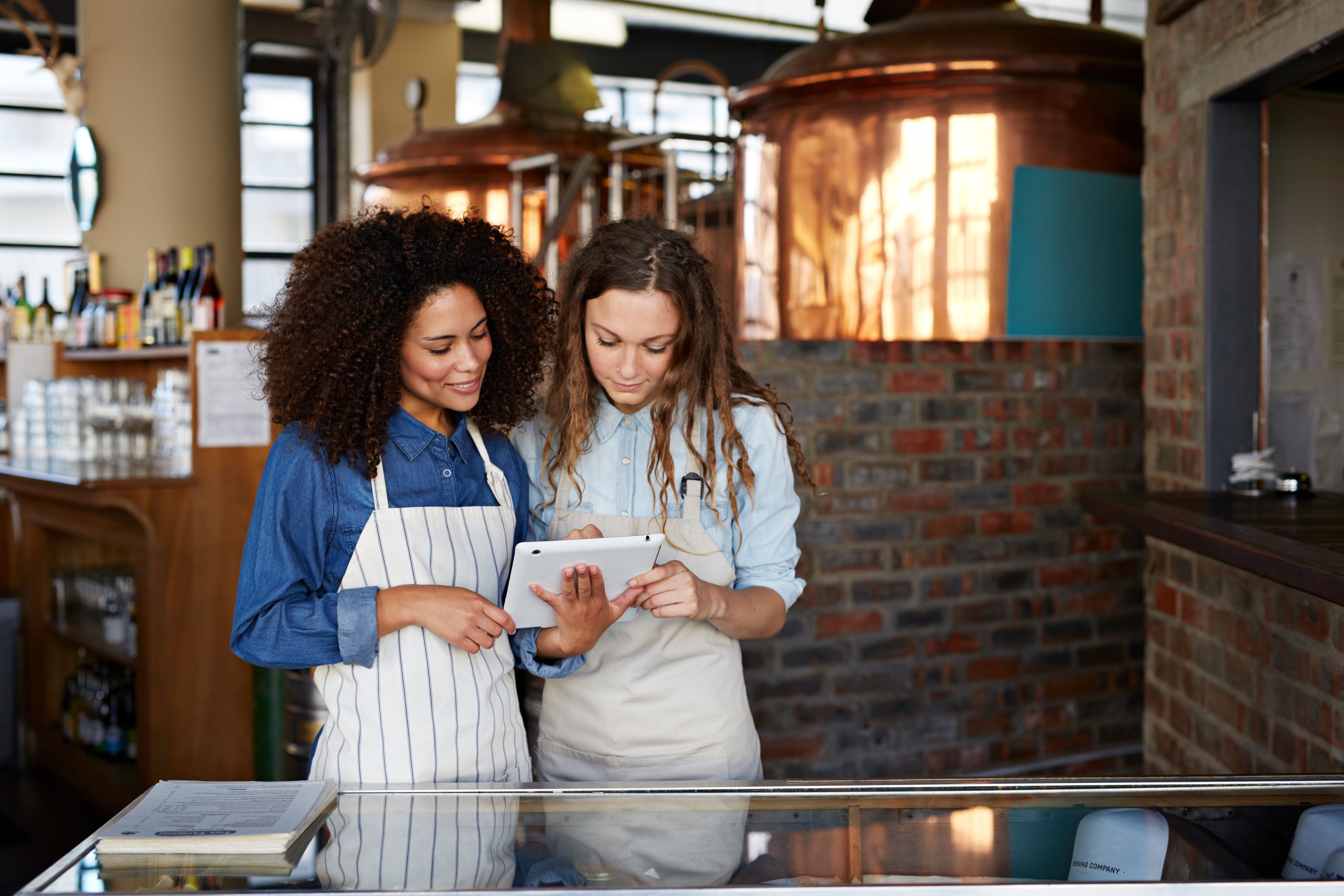 restaurant bar staffing guide