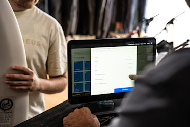 Comment UWL Surfboards a optimisé sa boutique avec Square ?