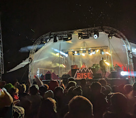 Le plus grand festival de ski indépendant, Rise Festival, optimise sa gestion des paiements avec Square