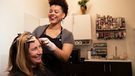 Un sistema de gestión de reservas te ayudará a mejorar la agenda de tu peluquería, evita programar dos citas al mismo tiempo o huecos en tu agenda.