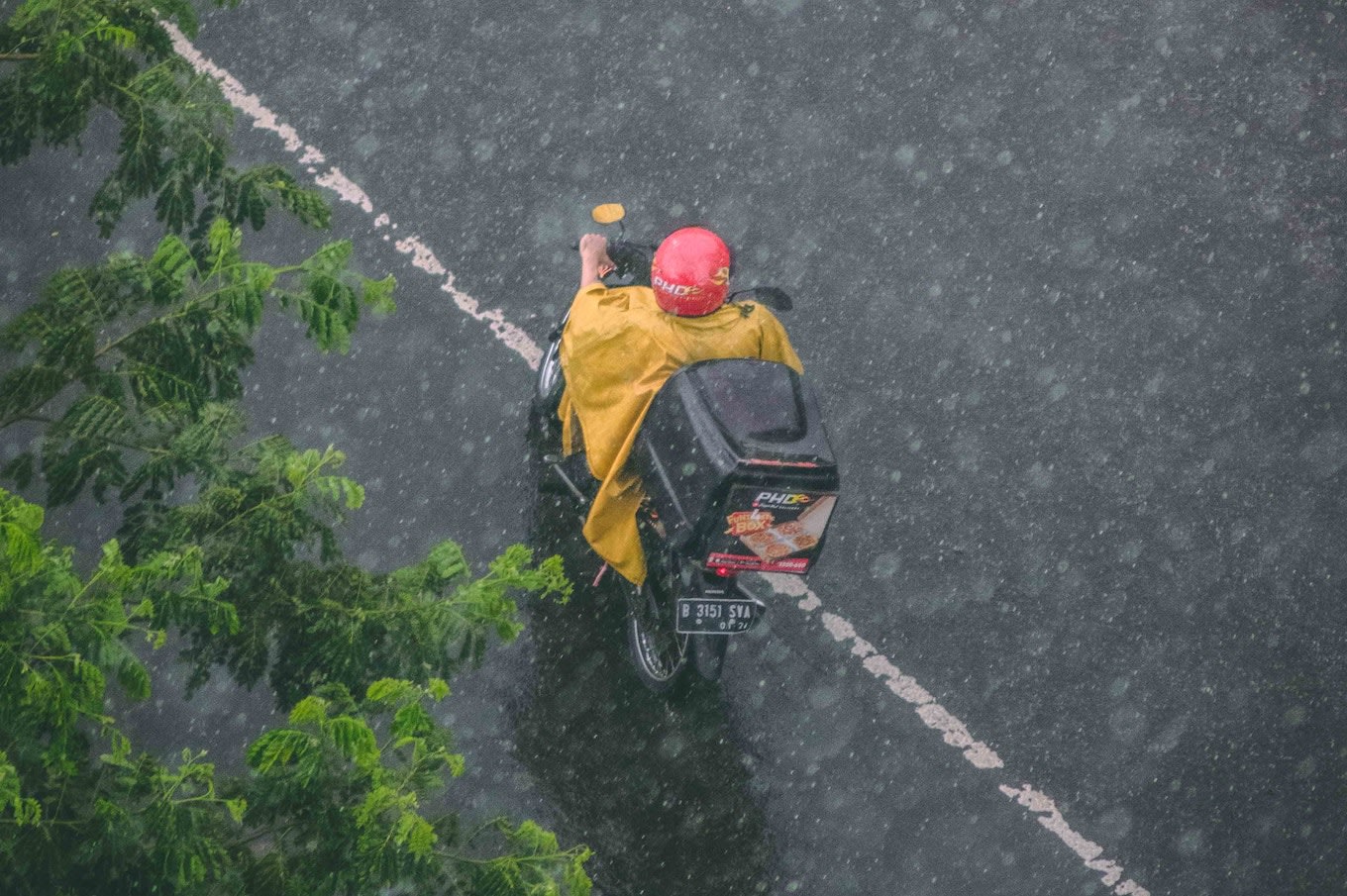 jp-blog-ghostrestaurant01