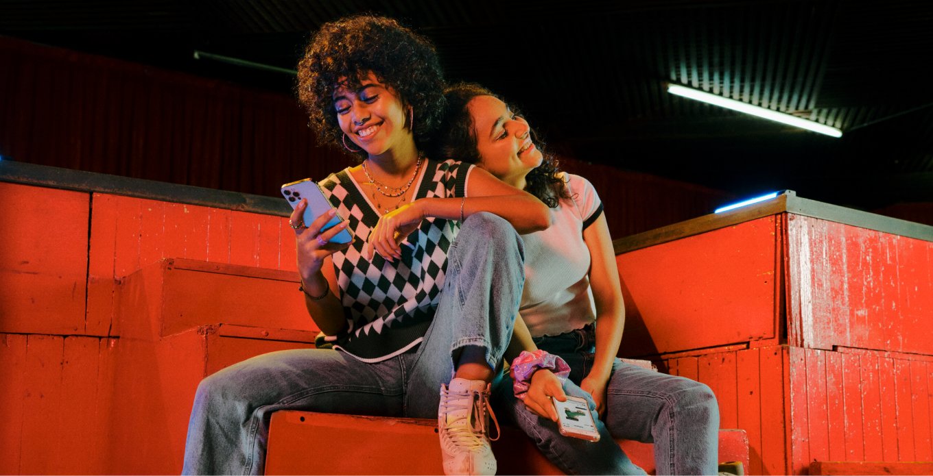 PD04624 - mobile commerce report article