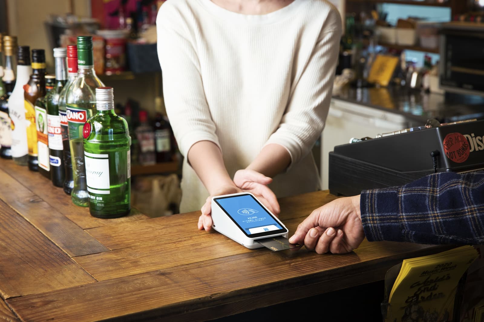 qr-code-payment-vs-credit-card-payment-2