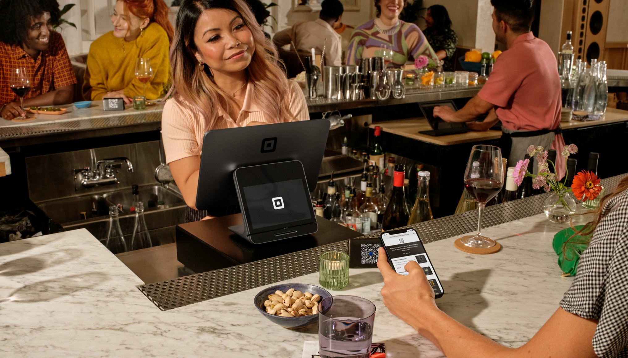 El plan de negocio de un restaurante sirve para plasmar y alcanzar tus metas. Desde estrategia de marketing hasta el análisis DAFO, descubre sus elementos.