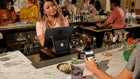 El plan de negocio de un restaurante sirve para plasmar y alcanzar tus metas. Desde estrategia de marketing hasta el análisis DAFO, descubre sus elementos.