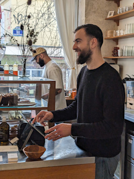 Candle Kids : retour sur le lancement réussi du café parisien sublimé par le miel de Savoie