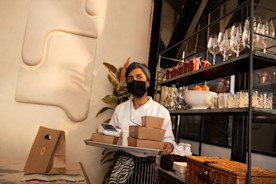 Augmentez les ventes de votre restaurant avec des plats cuisinés à emporter et la livraison à domicile, profitez de ce marché porteur.