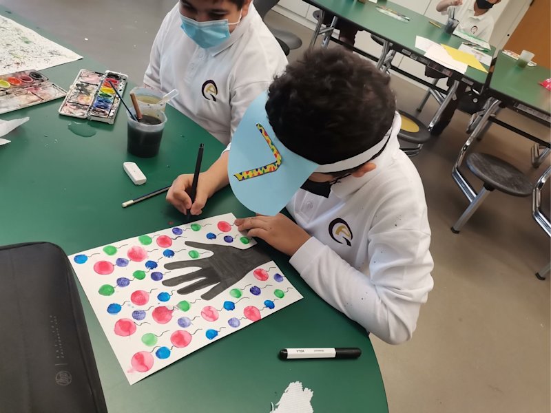 QF teachers encourage self-expression through individual creativity - QF - 01