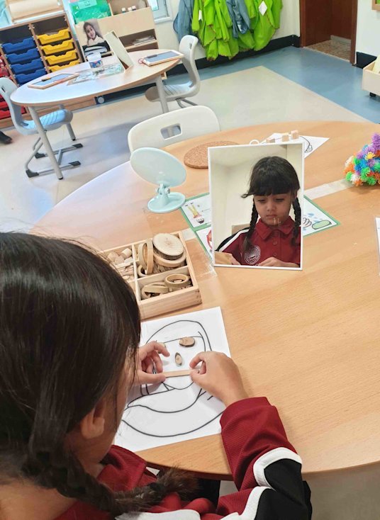 QF teacher: Even during the holidays, children`s learning never ends - QF - V4