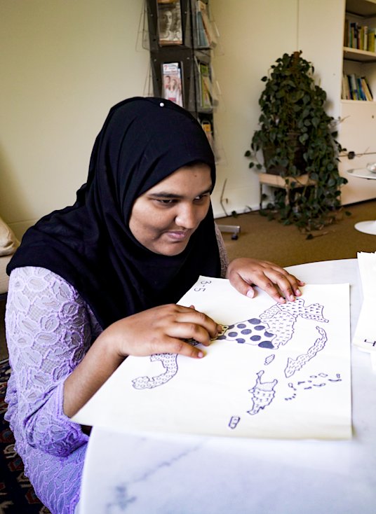 QF Khansa Maria - blind student - v -2