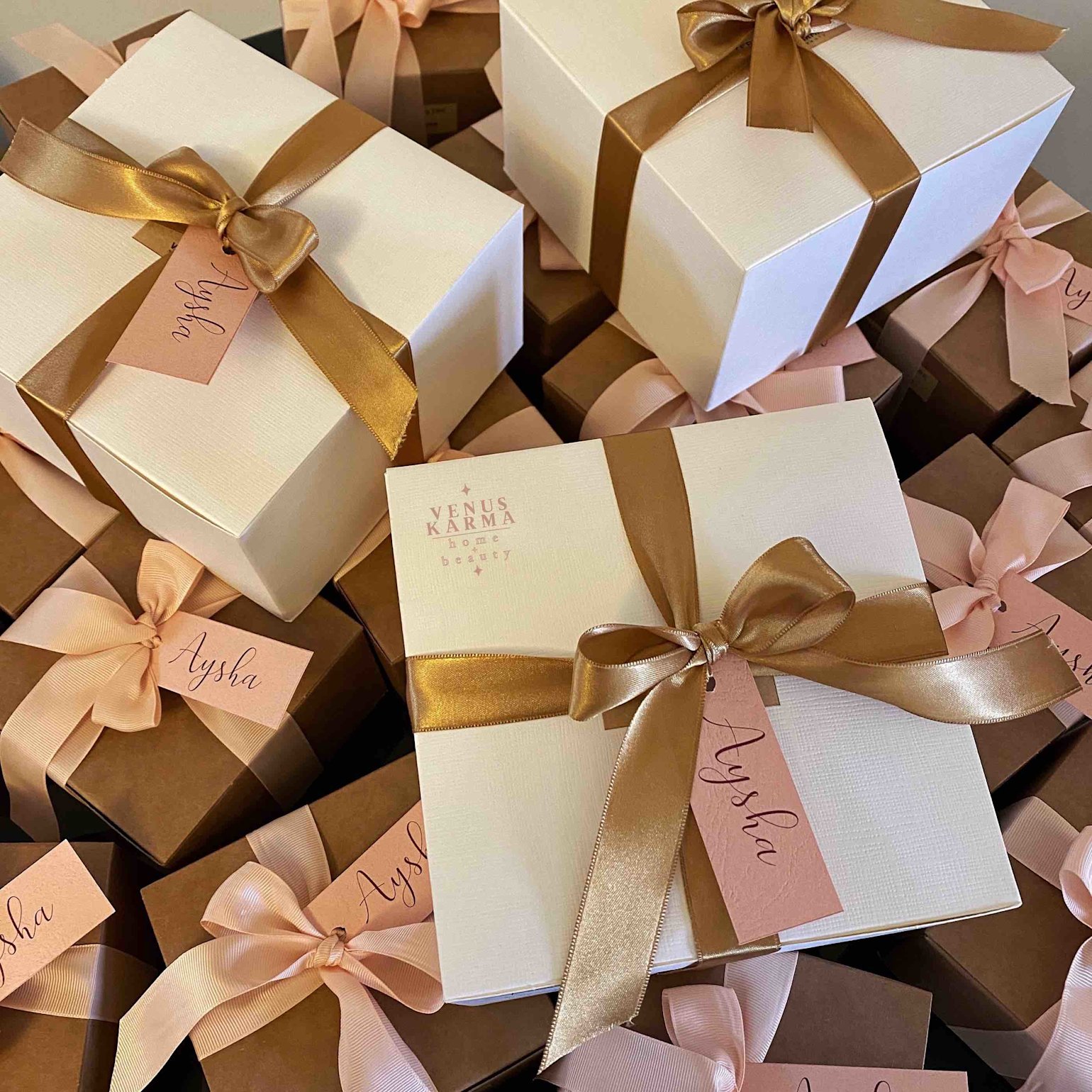 Caption 3 - BABYSHOWERS - qf - 04