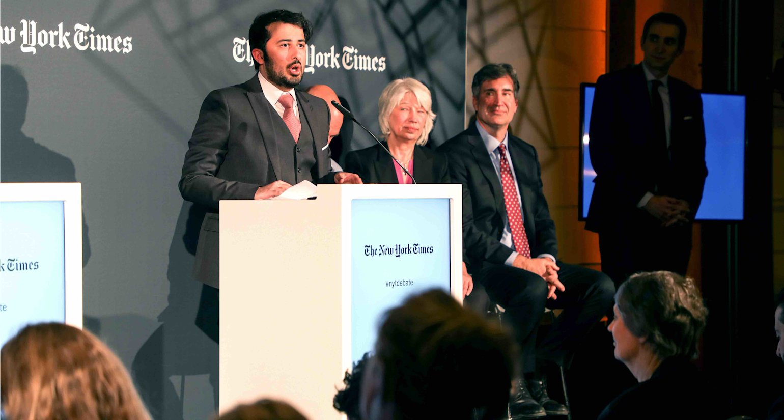 QatarDebate Davos - 01