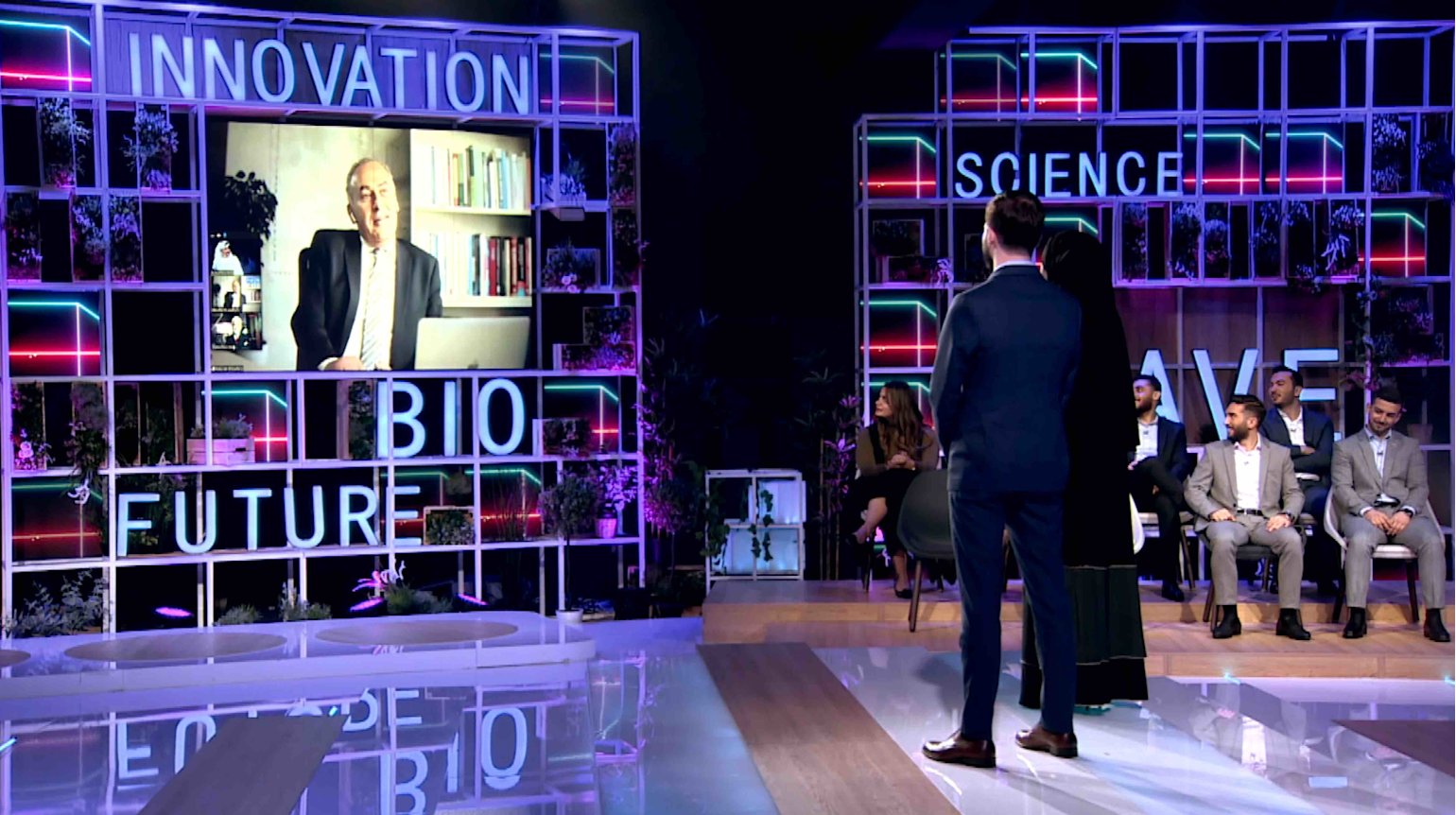 PC:Monkey Business Images - Students - teacher 4