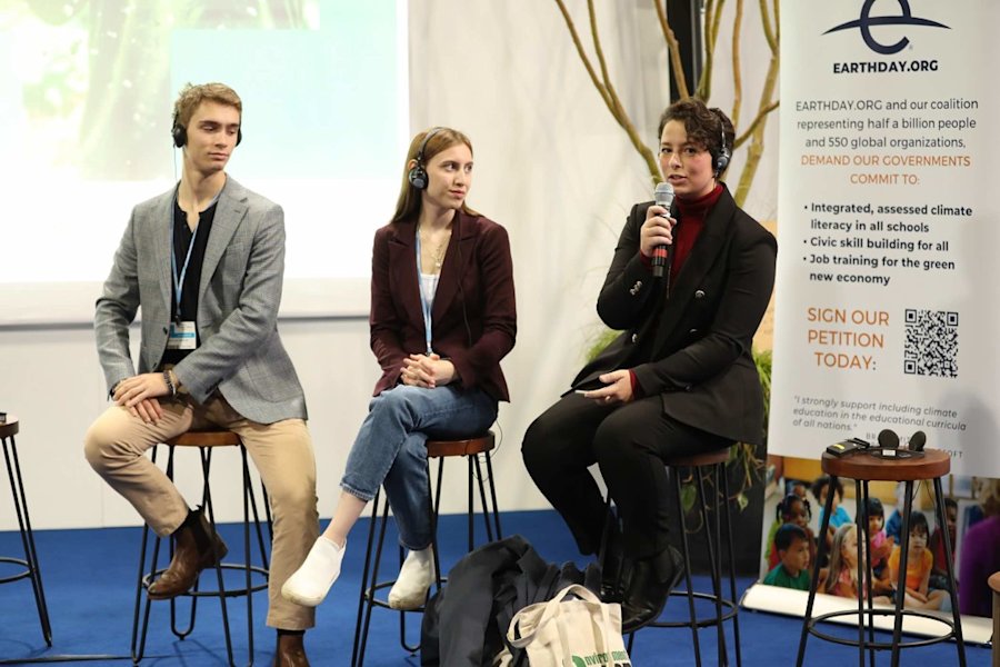 Youth from Qatar drive home the need for climate education at COP26 - QF - 03