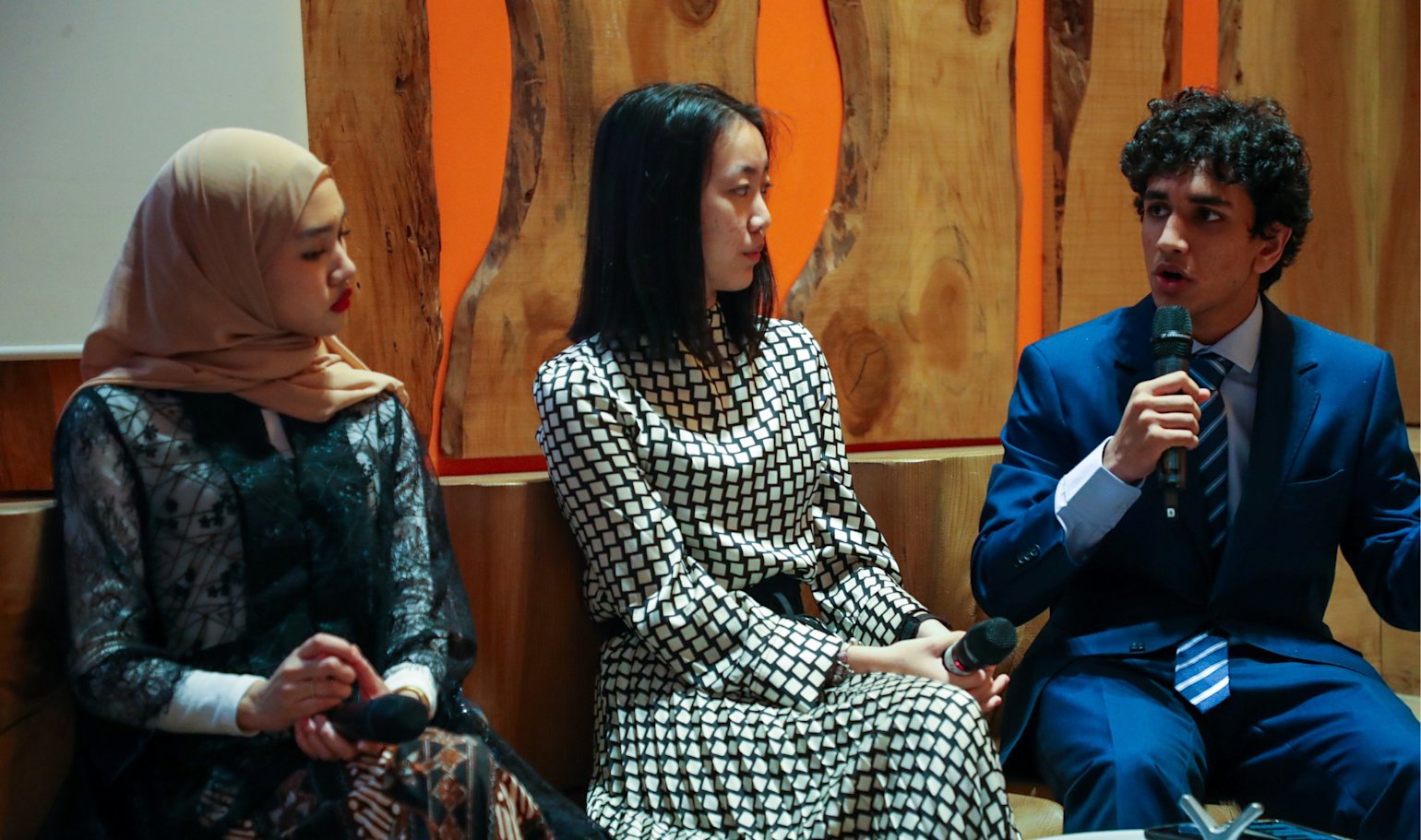 QF students offer their solutions to real-world issues at climate summit - QF - 01