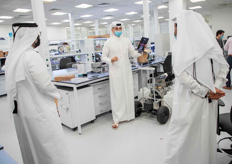 QF Security Guard and Cleaner Robot Article - 04 copy