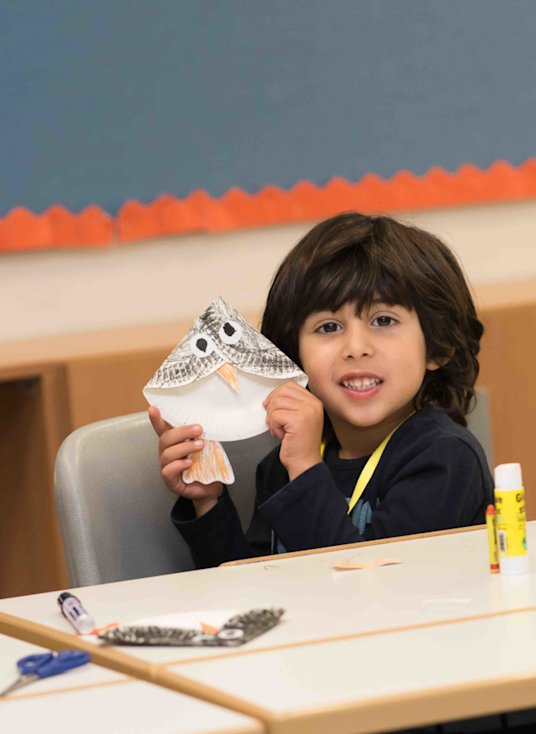 PUE summer camp - Kids - Painting. - Pre University - crafting boy - v - 2