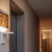 Tekstur Perch Harlem Corridor Signage - Custom Pattern