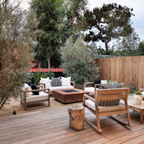 Arbor Wood ModernVeniceHomes Backyard Ash+Pine