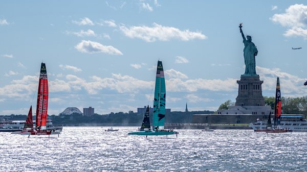 Havoc on the Hudson as New York delivers wild opening day