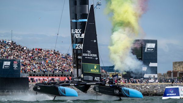 Pete Burling: “Eight teams can win” as Black Foils eye Portsmouth repeat