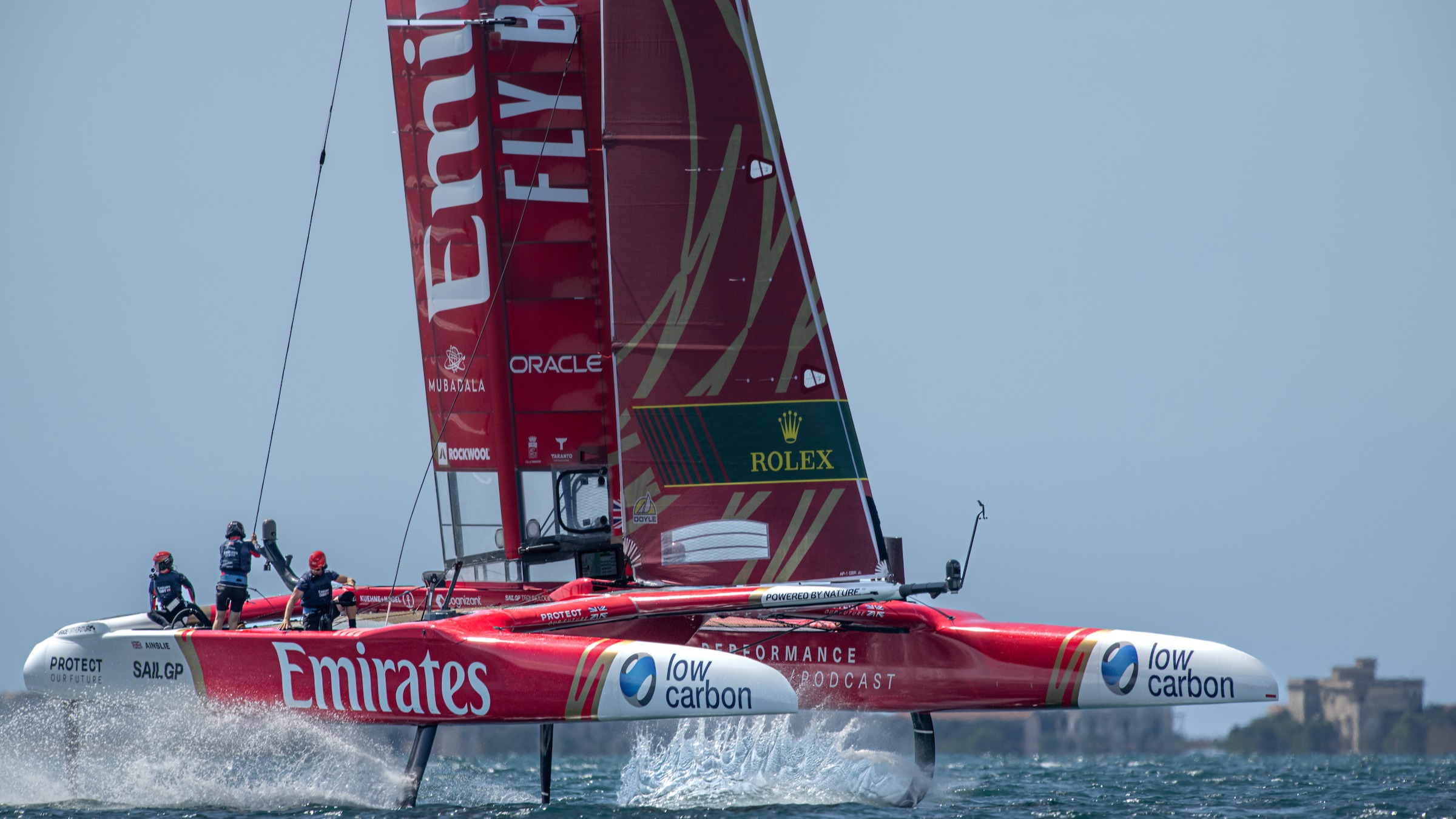 Season 4 // Emirates GBR foiling on the second day of racing in Taranto