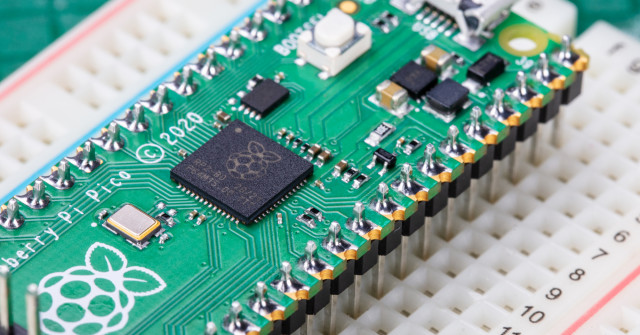 How to solder GPIO pin headers to Raspberry Pi Pico