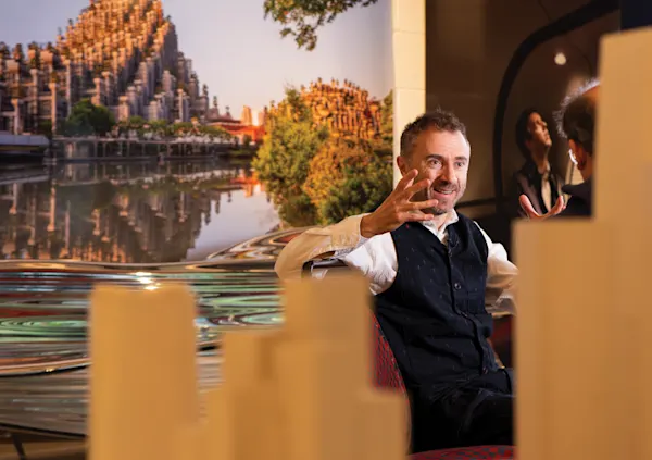 Thomas Heatherwick (photography: Thierry Bal)