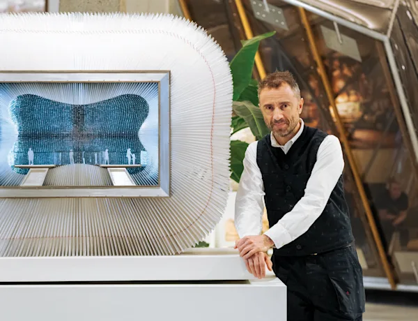 Thomas Heatherwick (photography by Thierry Bal)