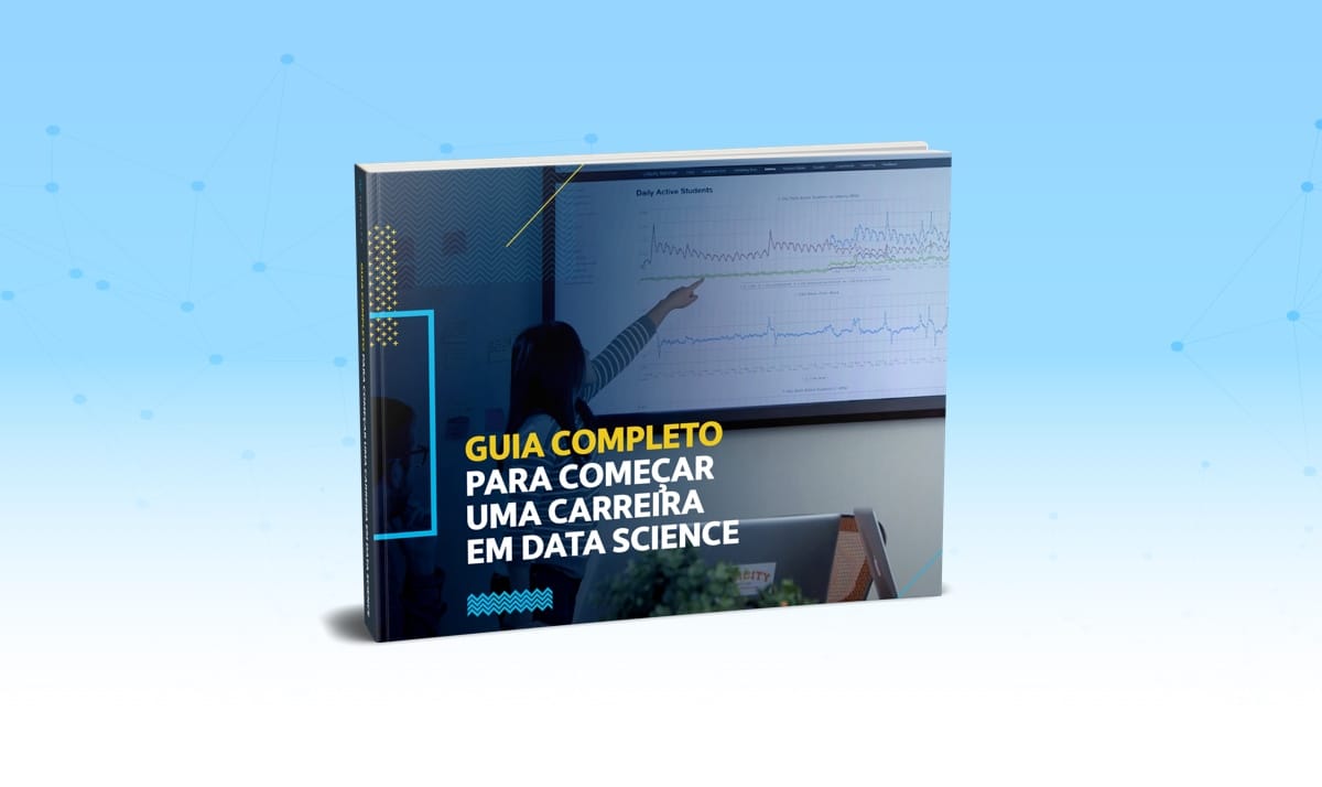 Pessoas analisam gráficos em telão