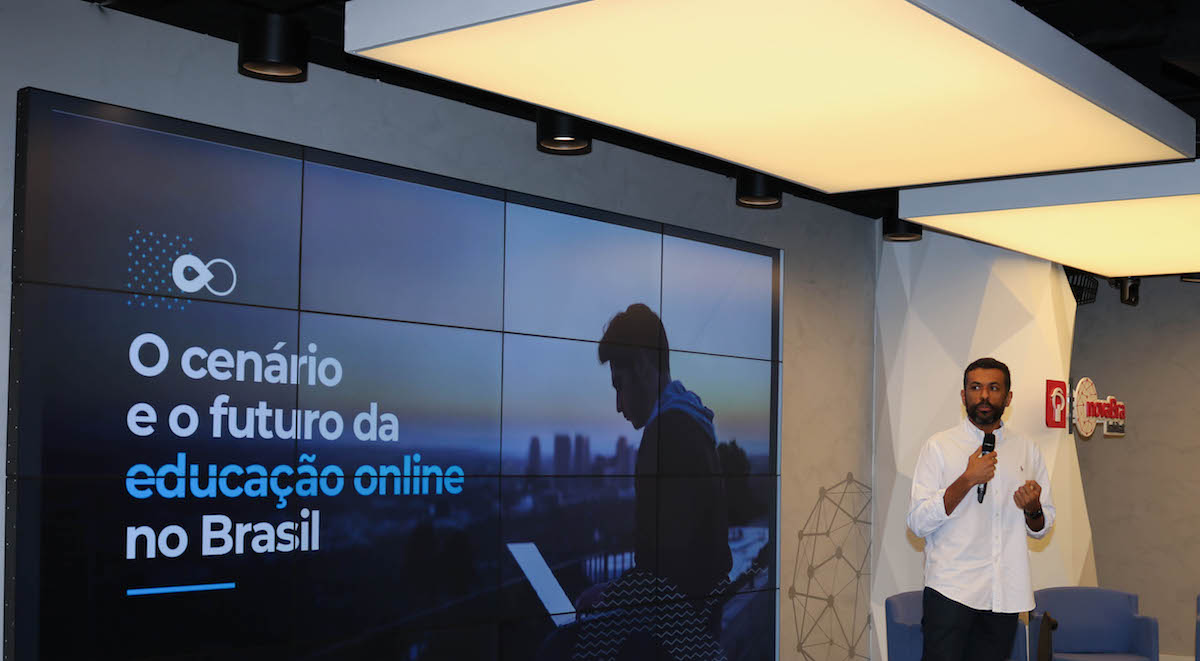 Carlos Souza durante evento de lançamento do CursoOnline, iniciativa da Udacity para incentivar a educação online