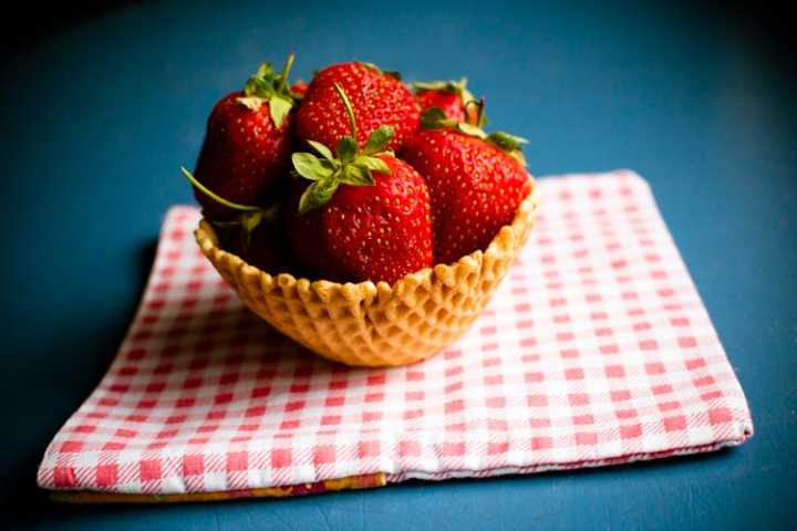 Sparkle Kitchen: Strawberry Team Snacks