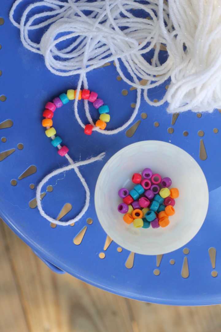 Finger-Knitting-Supplies-Add-Beads