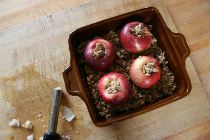 baked apples with cinnamon oat nut stuffing 3