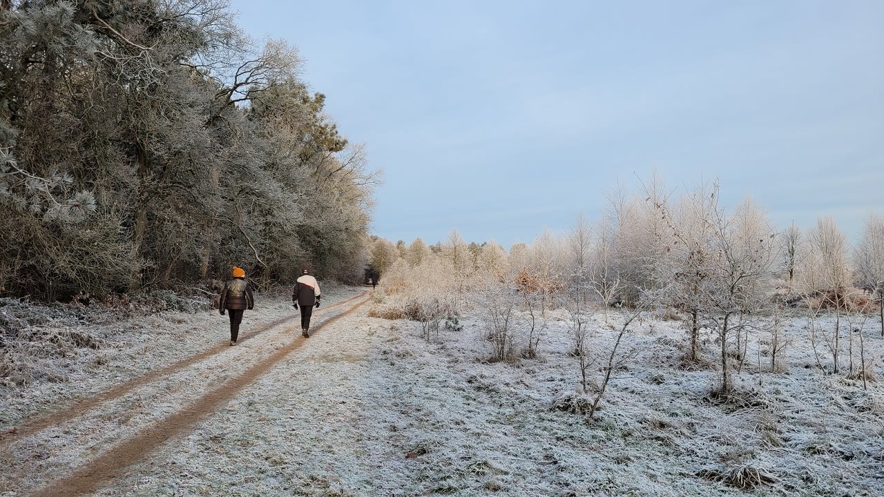 Bij koud winterweer is het belangrijk om je warm aan te kleden. Foto: Francien Tax