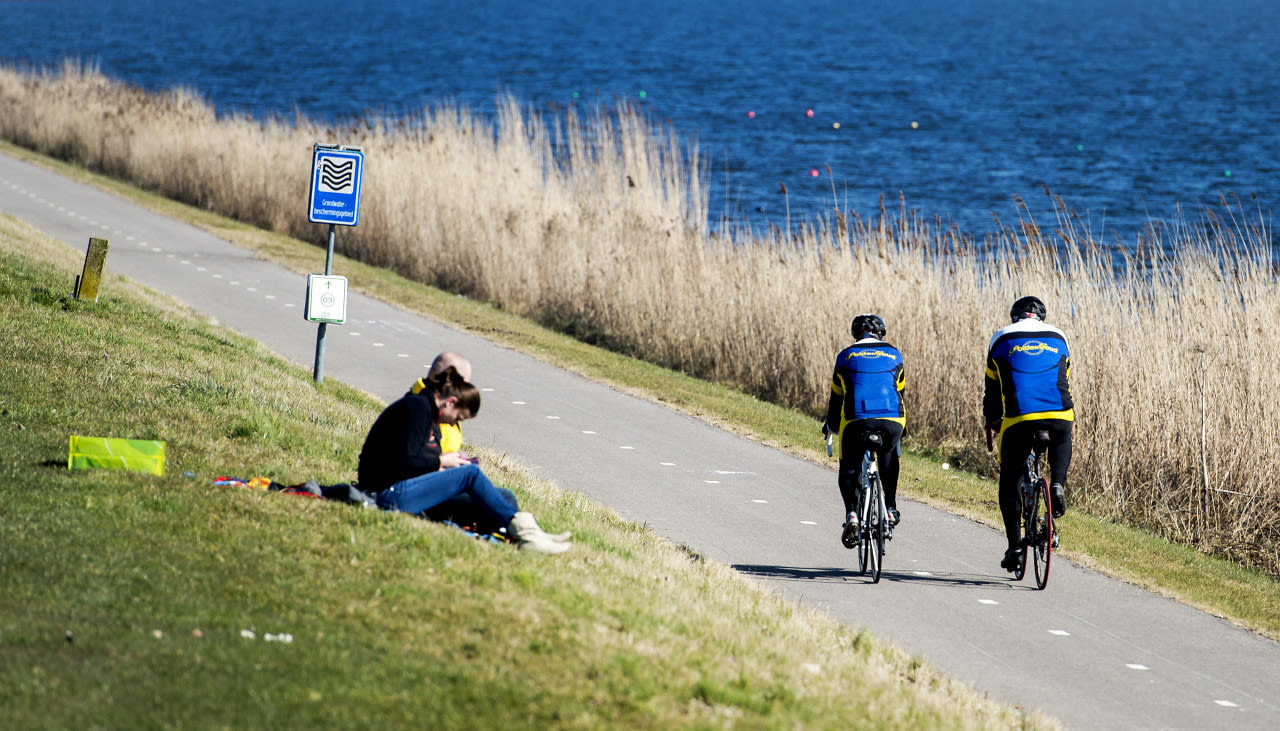 ANP-fietsen-zeer-zacht-warmte-record-februari